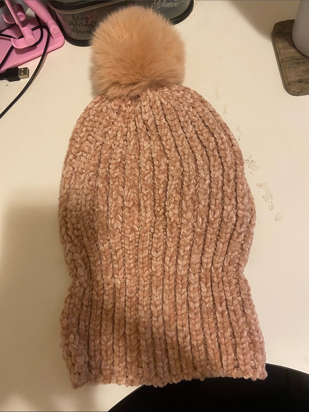 🎃 Plush Pom Pom Beanie - Blush Pink